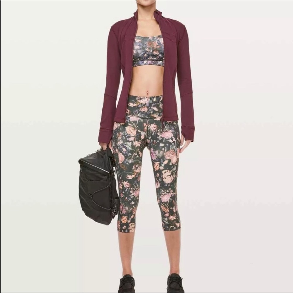 Lululemon frosted rose fast and free crop floral size 8 medium
